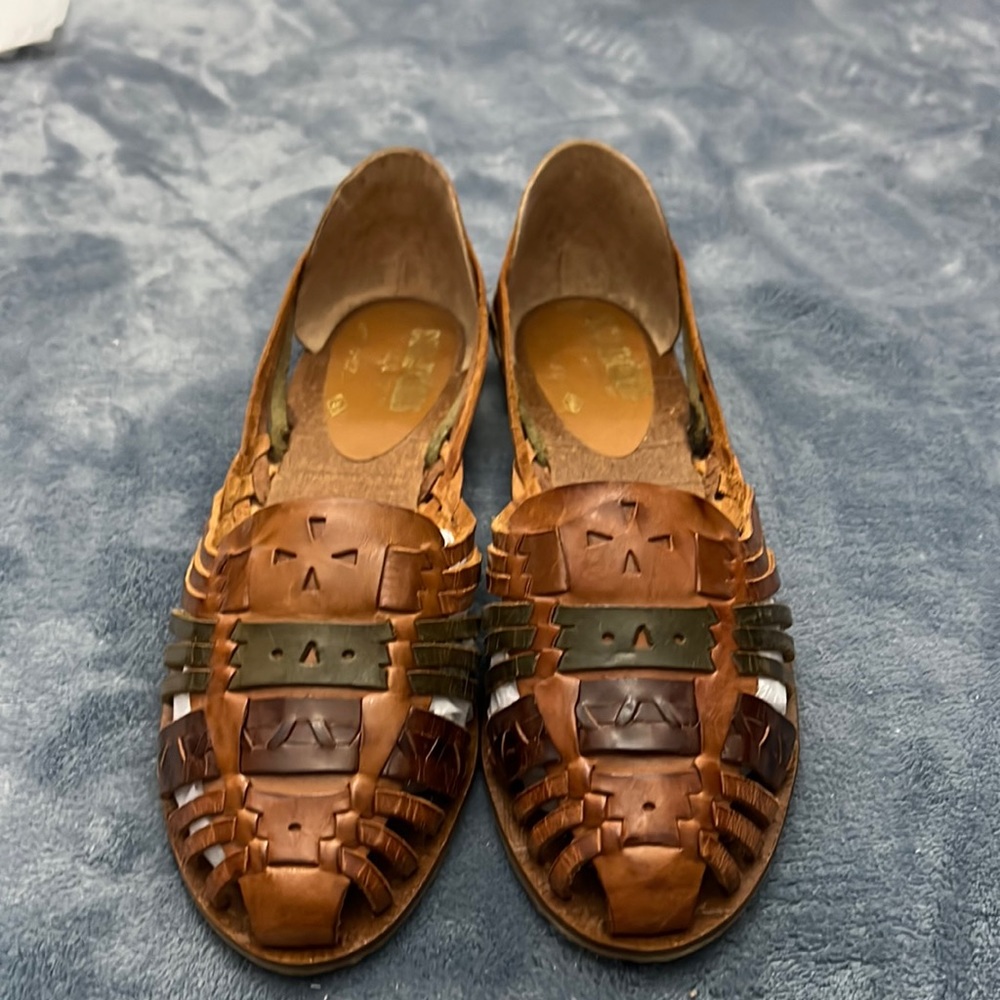 Size 8, leather huaraches made in Brasil